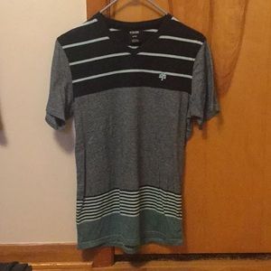 Men’s Zoo York Small V-Neck T-shirt